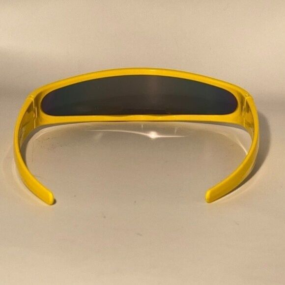 0972 Wrap Sunglasses with a Yellow Frame and Orange Mirrored Lenses New - Picture 4 of 8